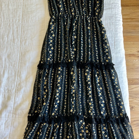 Moon River Dress - Picture 2 of 4